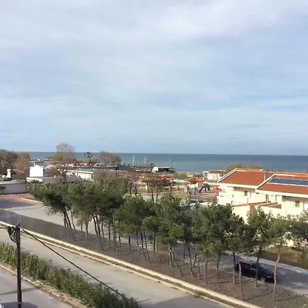 Seaside Cozy In Peraía
