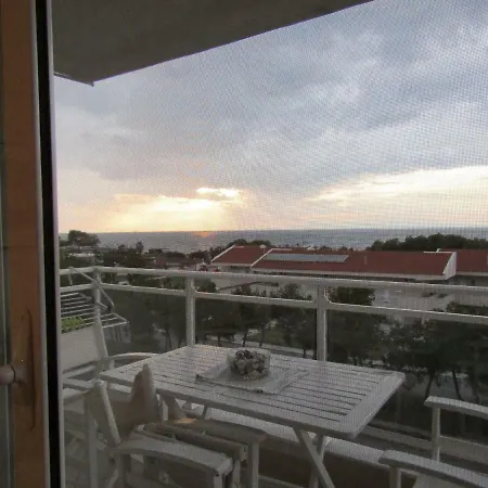 Seaside Cozy In *